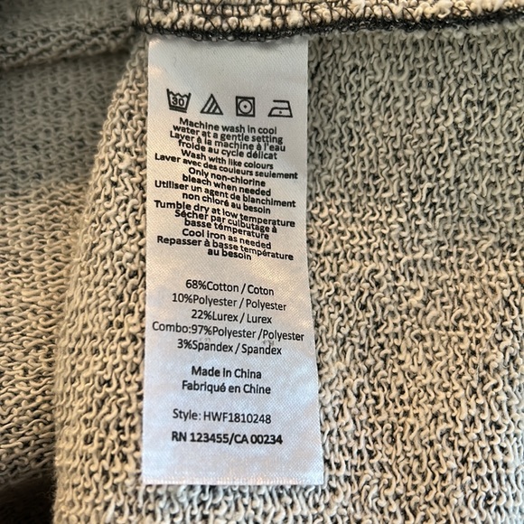 H HALSTON Metallic Charcoal Funnel Neck Top - Picture 9 of 14